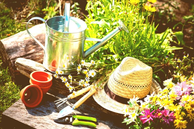 Prevent-Garden-Pests-antique